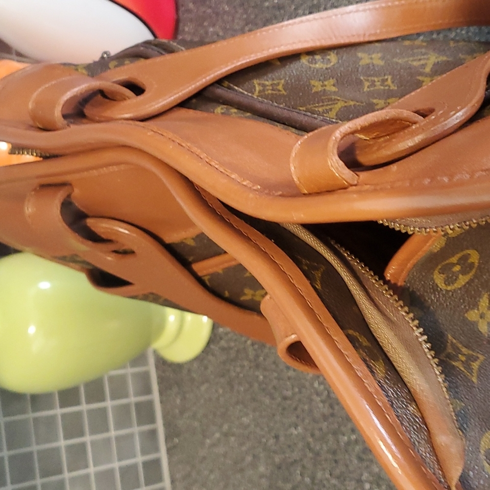 Louis Vuitton Vintage Bag with COA - Picture 8 of 16